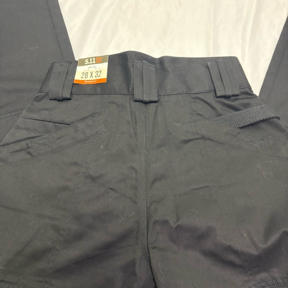 5.11 Tactical EMS Cargo Pants Mens 28x32 NWT Utility Workwear Tactical Outdoor - Picture 5 of 8
